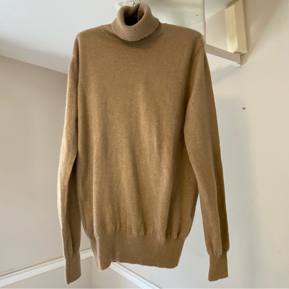 State Cashmere brand tan Cashmere Turtleneck Sweater in M/L - Picture 7 of 11